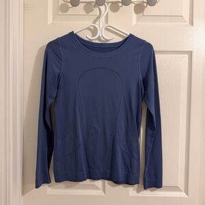 Lululemon | 4 Swiftly tech long sleeve breeze